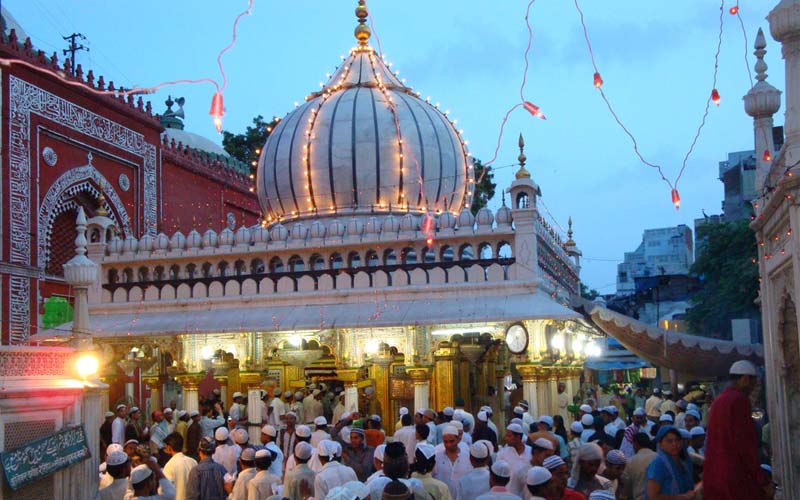 HAZRAT NIZAMUDDIN -historical places in Delhi 