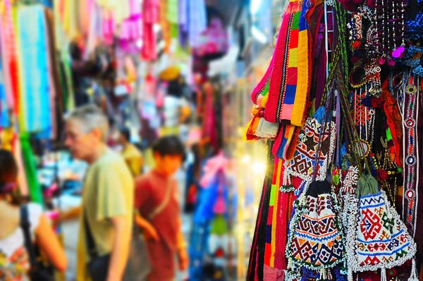 shopping in delhi chandni chowk