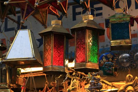 Know These Top 5 Decorative Items Market in Delhi